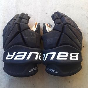 Bauer Hockey gloves